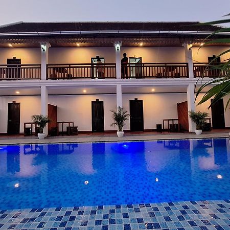 Luang Prabang Pavilion Hotel & Travel Bagian luar foto