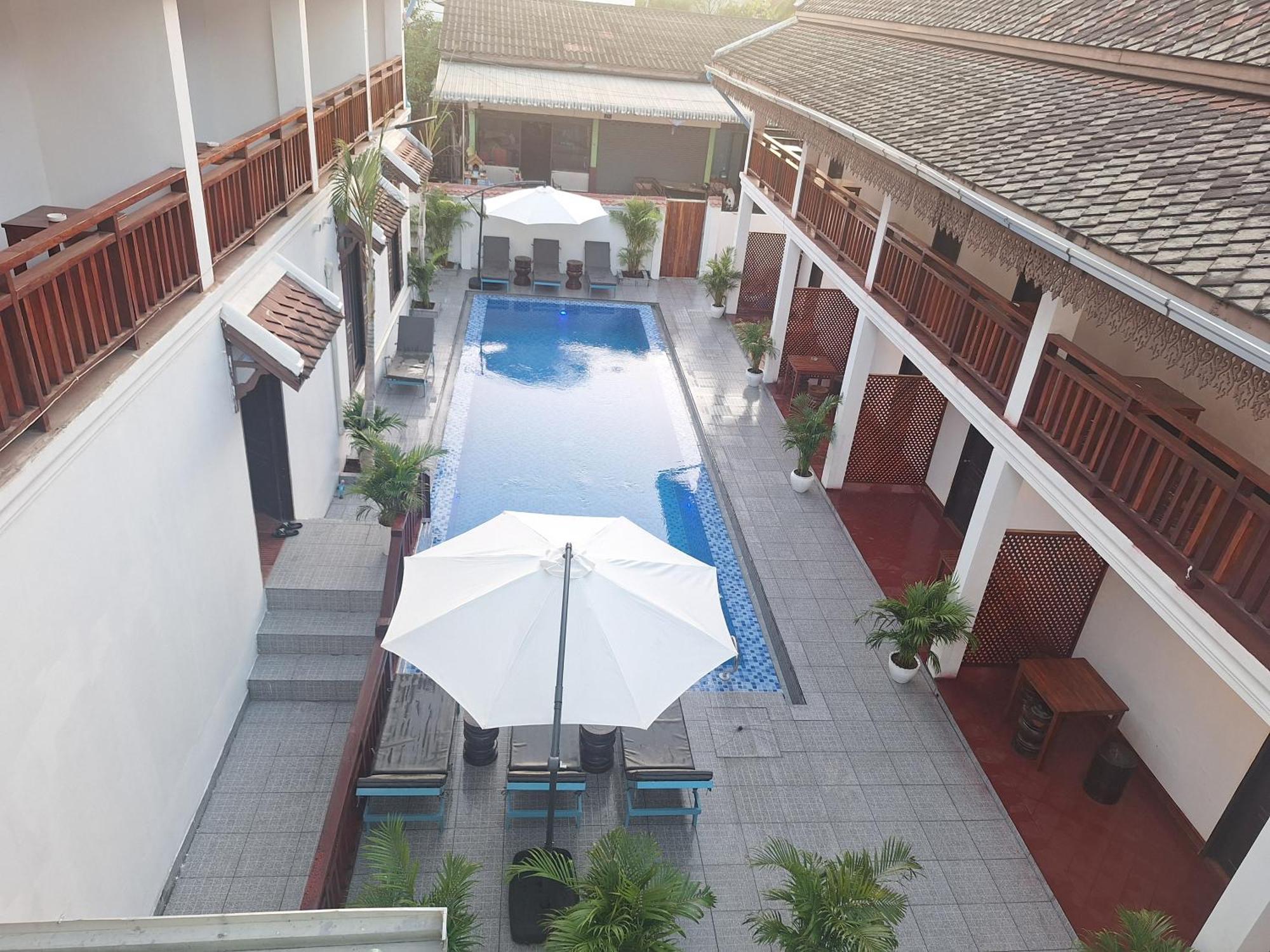 Luang Prabang Pavilion Hotel & Travel Bagian luar foto
