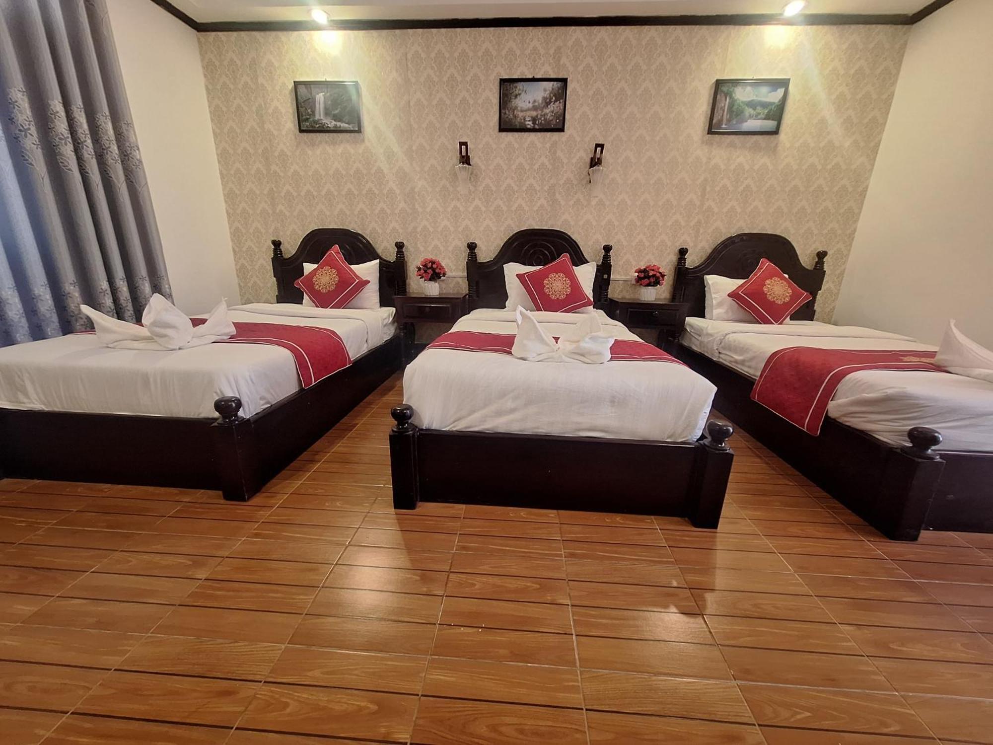 Luang Prabang Pavilion Hotel & Travel Bagian luar foto