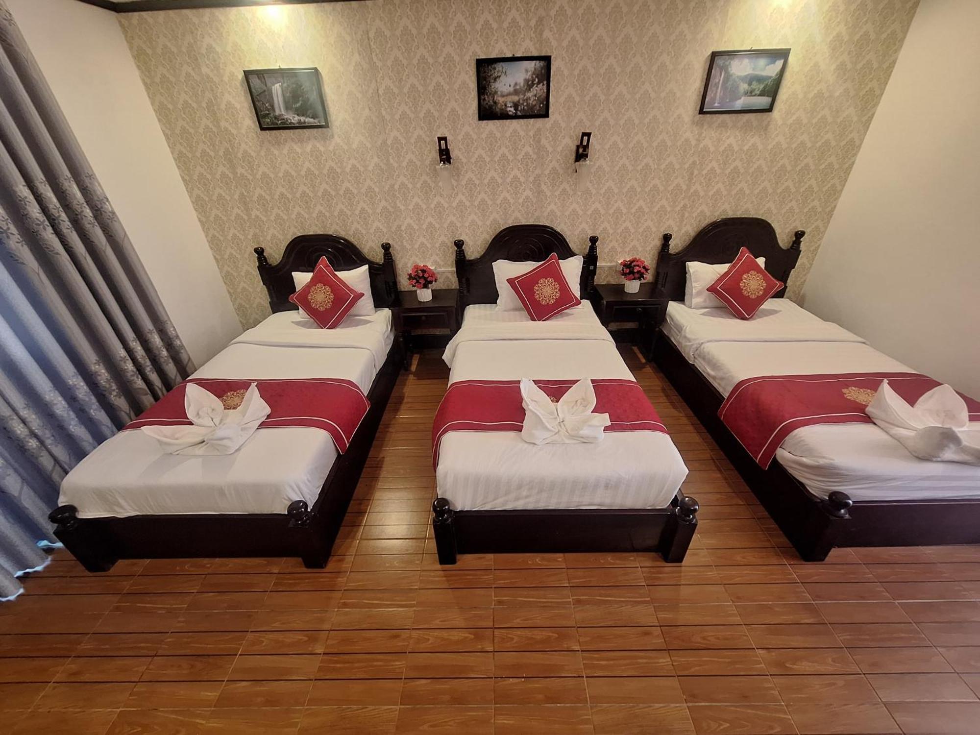 Luang Prabang Pavilion Hotel & Travel Bagian luar foto