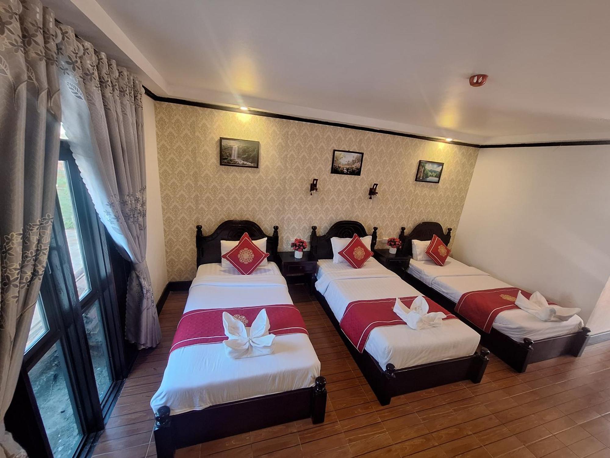 Luang Prabang Pavilion Hotel & Travel Bagian luar foto