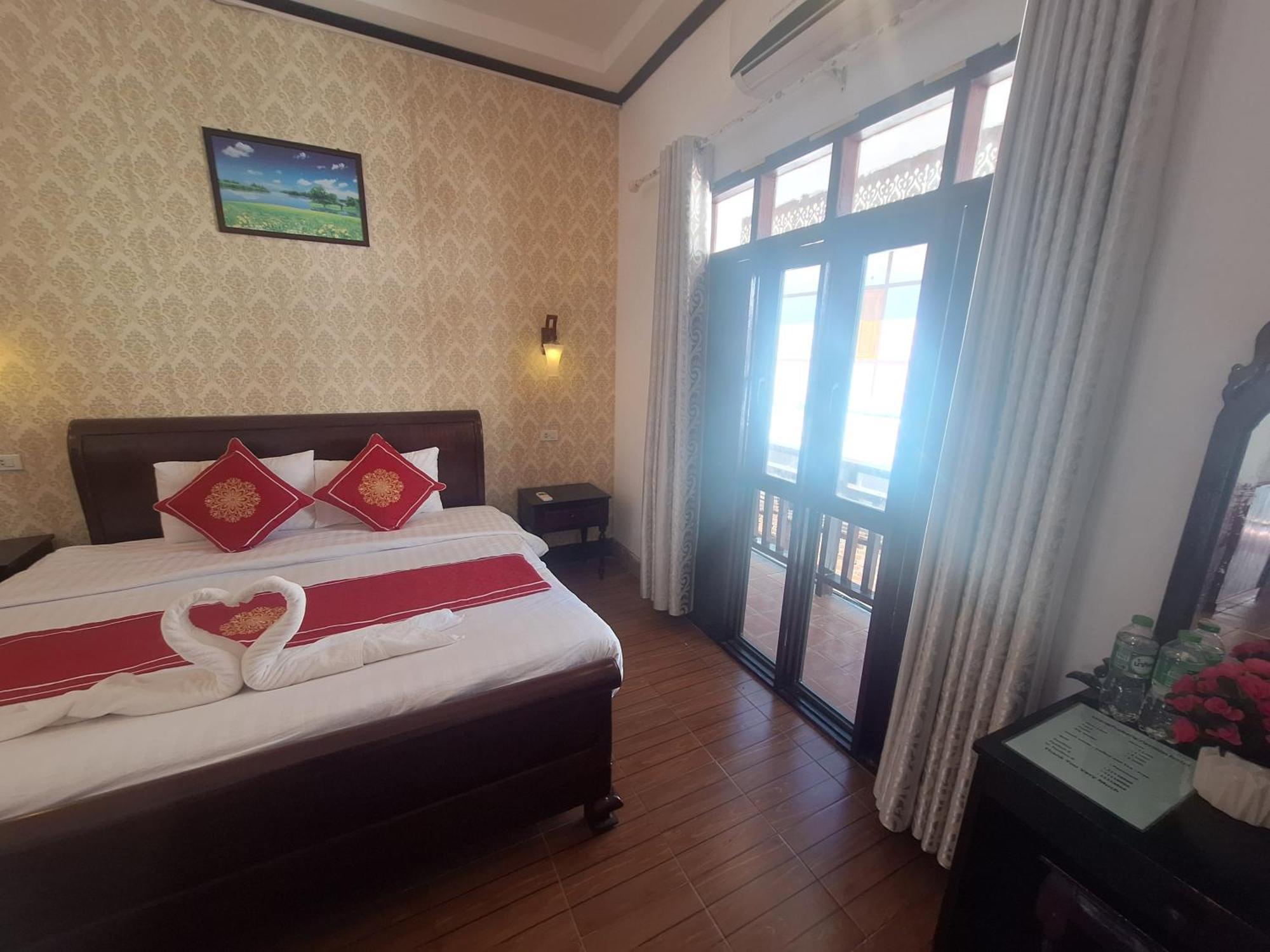 Luang Prabang Pavilion Hotel & Travel Bagian luar foto