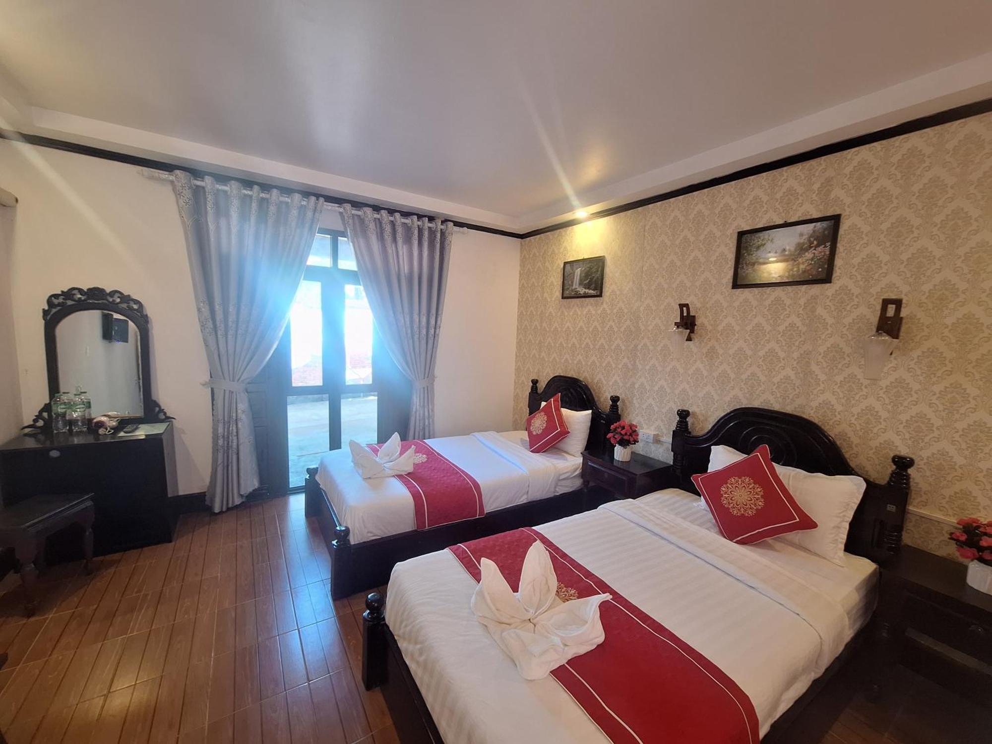Luang Prabang Pavilion Hotel & Travel Bagian luar foto